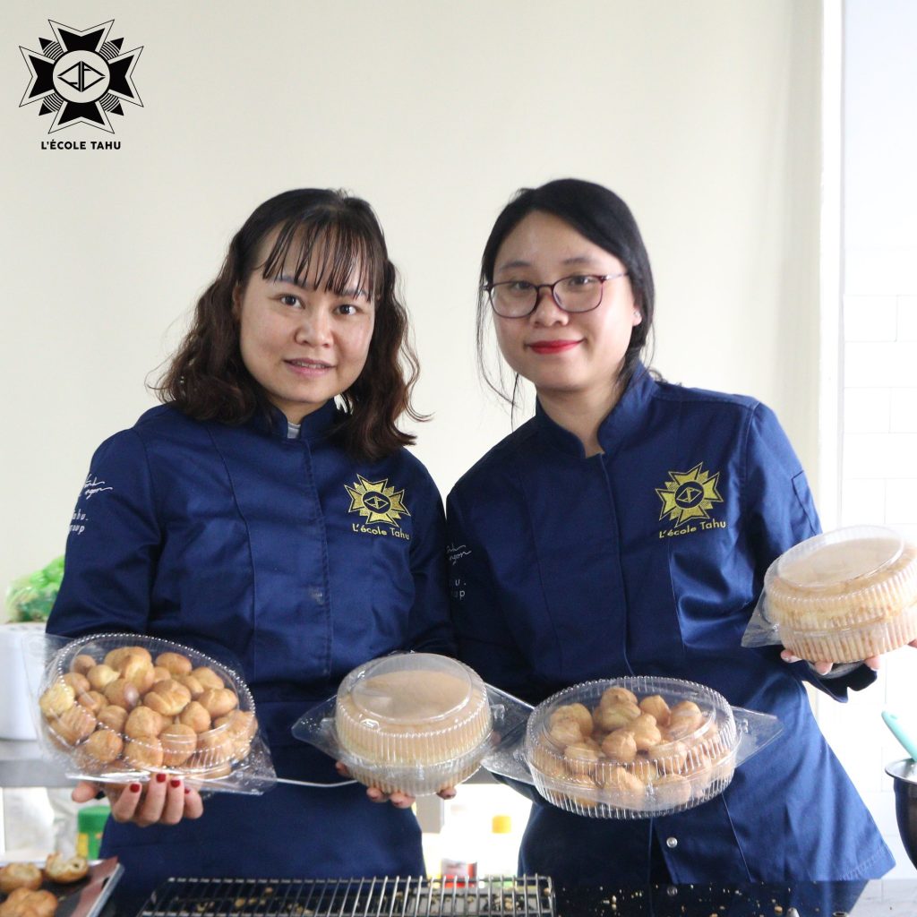 hoc-vien-trong-khoa-hoc-lam-banh