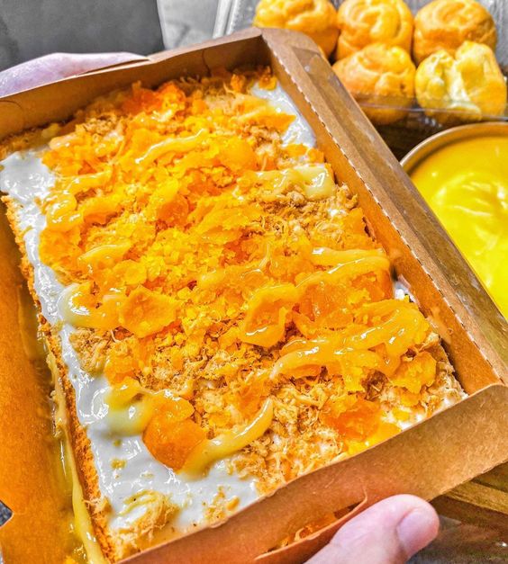 banh-hot-trend-kinh-doanh-bong-lan-trung-muoi-
