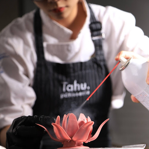 Khoa-hoc-lam-banh-Au
