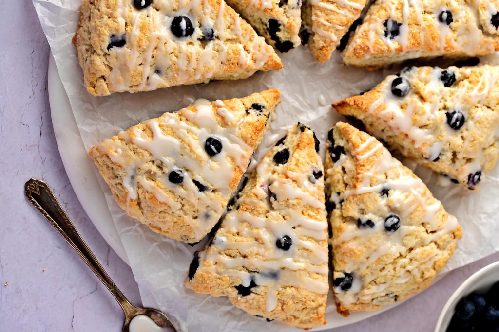 cach-phan-biet-banh-au-Scone