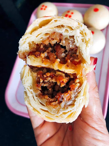 banh-nhan-dau-xanh-thit